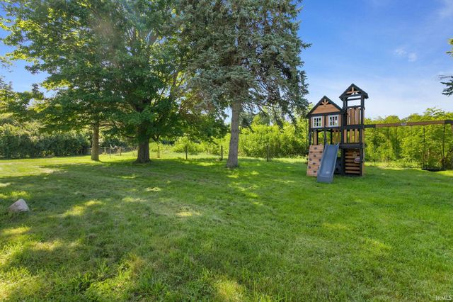 13550 Dragoon Trail, Mishawaka, IN 46544