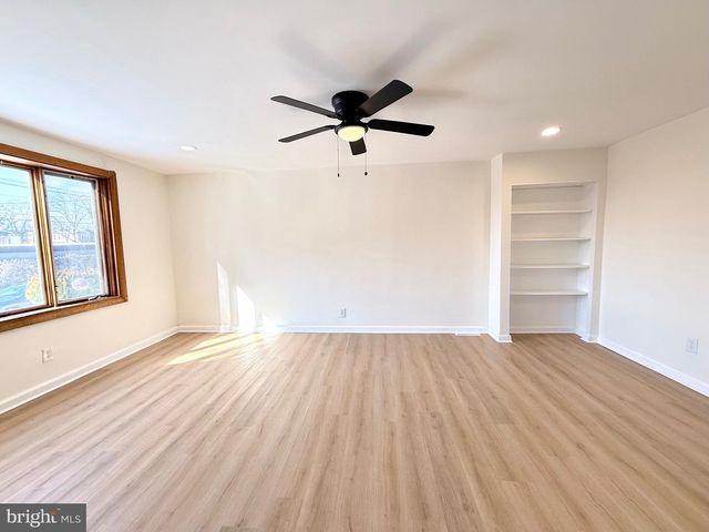 1536 ORMOND AVE, Camden, NJ 08103