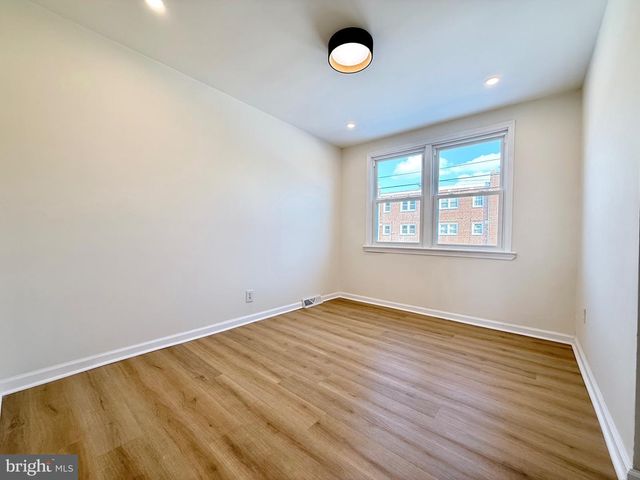 1536 ORMOND AVE, Camden, NJ 08103