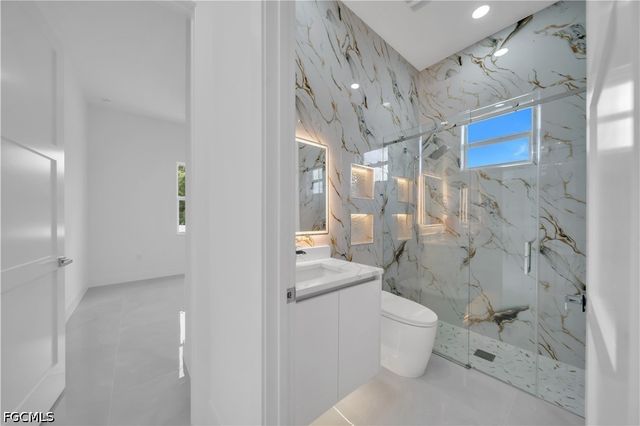 2703 34th ST SW, Lehigh Acres, FL 33976