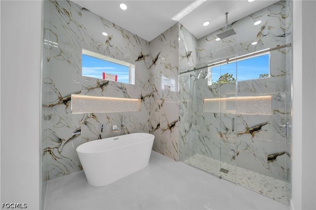 2703 34th ST SW, Lehigh Acres, FL 33976