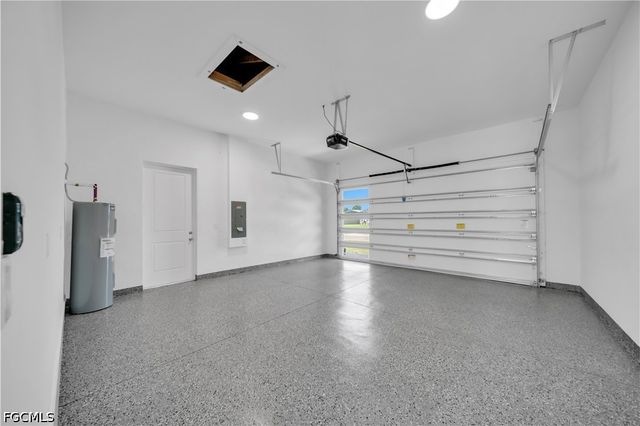 2703 34th ST SW, Lehigh Acres, FL 33976