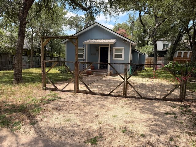 1182 Pandora ST, Austin, TX 78702