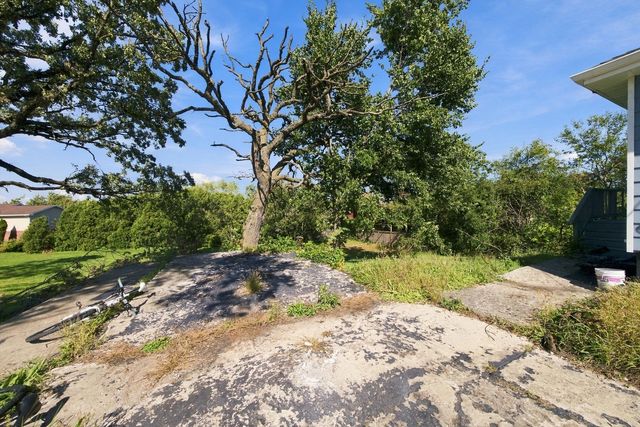 924 Glenwood Dyer Road E, Glenwood, IL 60425