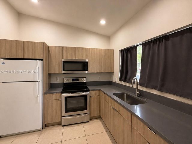 3874 SW 48th Ave 3874, Hollywood, FL 33023