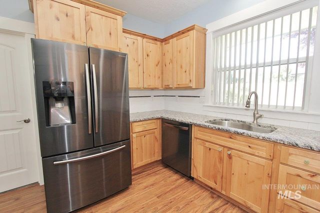 805 W. Arbor Pointe Way, Nampa, ID 83686