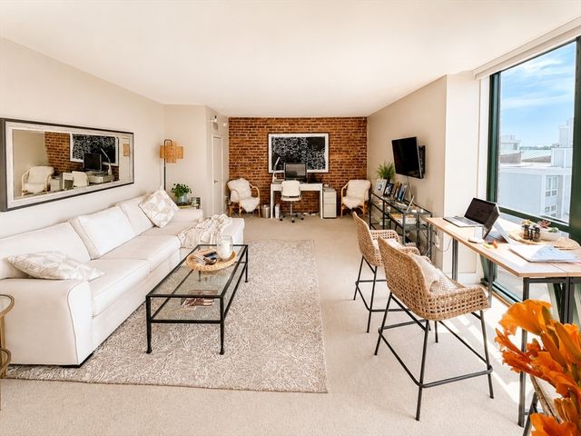 42 8th St 5407, Boston, MA 02129