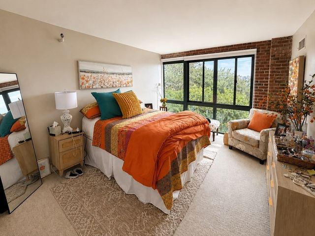 42 8th St 5407, Boston, MA 02129