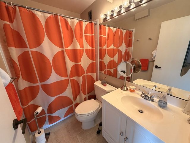 42 8th St 5407, Boston, MA 02129