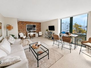42 8th St 5407, Boston, MA 02129