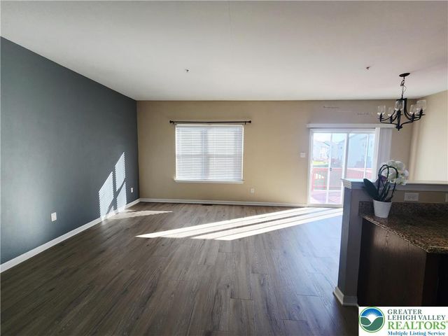 972 King Way, Upper Macungie Twp, PA 18031