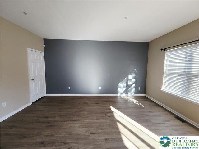 972 King Way, Upper Macungie Twp, PA 18031