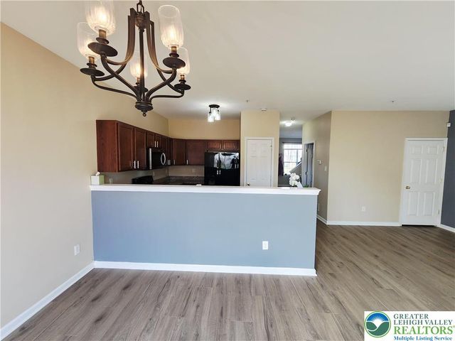 972 King Way, Upper Macungie Twp, PA 18031