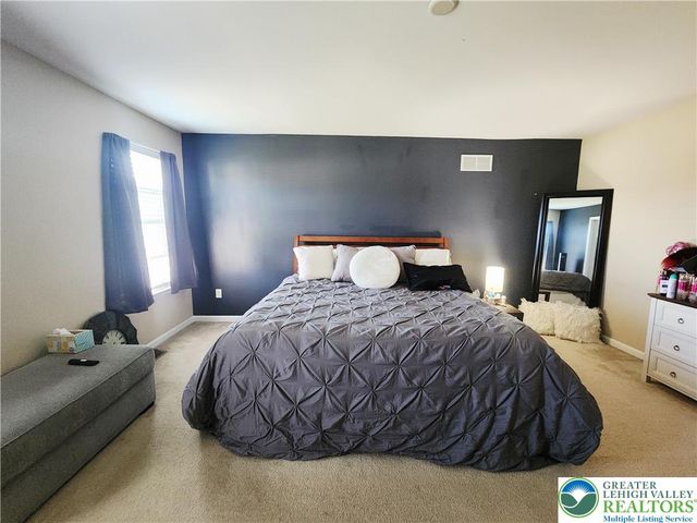 972 King Way, Upper Macungie Twp, PA 18031