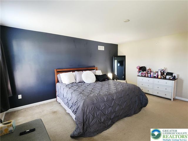 972 King Way, Upper Macungie Twp, PA 18031