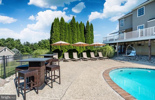 119 JACOBS DR, Coatesville, PA 19320