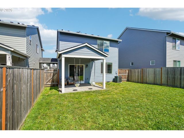 201 KINDRE St, St Helens, OR 97051