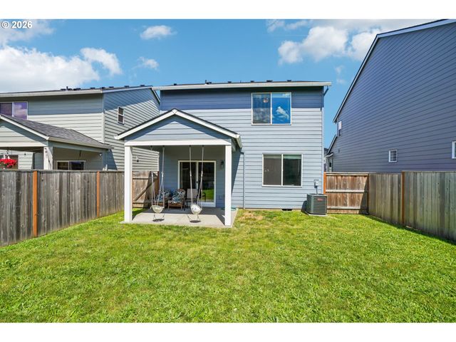 201 KINDRE St, St Helens, OR 97051