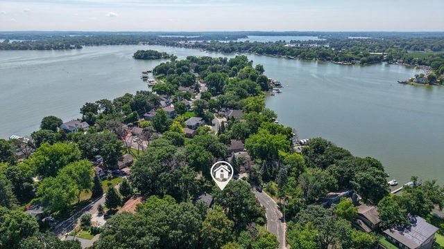 1754 Wildhurst Lane, Mound, MN 55364