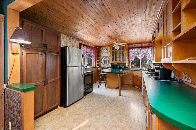 1754 Wildhurst Lane, Mound, MN 55364