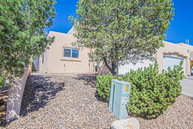 11311 Campo Del Oso Avenue NE, Albuquerque, NM 87123