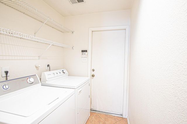 11311 Campo Del Oso Avenue NE, Albuquerque, NM 87123