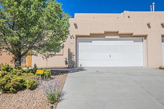 11311 Campo Del Oso Avenue NE, Albuquerque, NM 87123