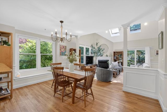 36 Roosevelt Rd 36, Lexington, MA 02420