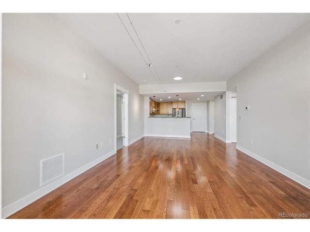 7220 W Bonfils Ln 210, Lakewood, CO 80226