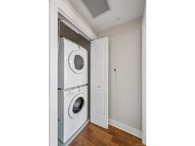 7220 W Bonfils Ln 210, Lakewood, CO 80226