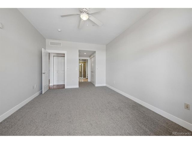 7220 W Bonfils Ln 210, Lakewood, CO 80226