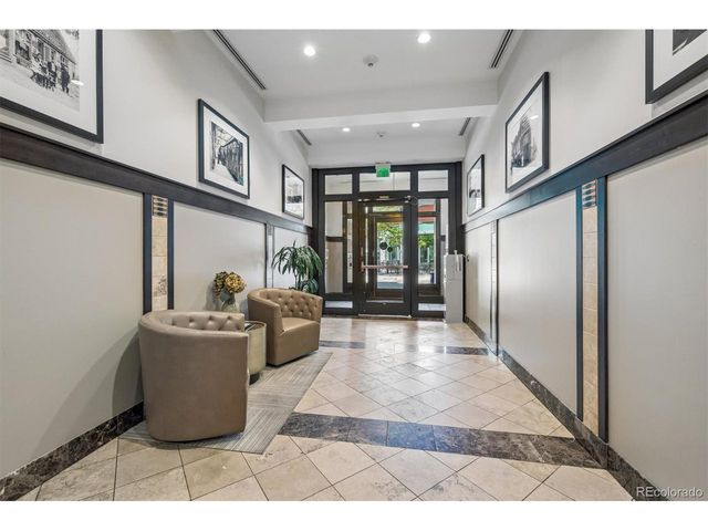 7220 W Bonfils Ln 210, Lakewood, CO 80226