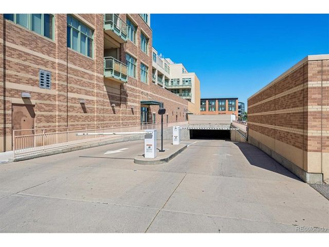7220 W Bonfils Ln 210, Lakewood, CO 80226