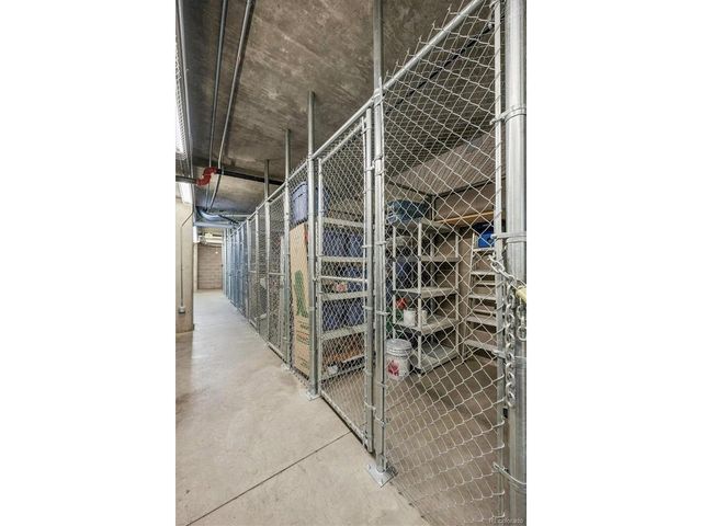 7220 W Bonfils Ln 210, Lakewood, CO 80226