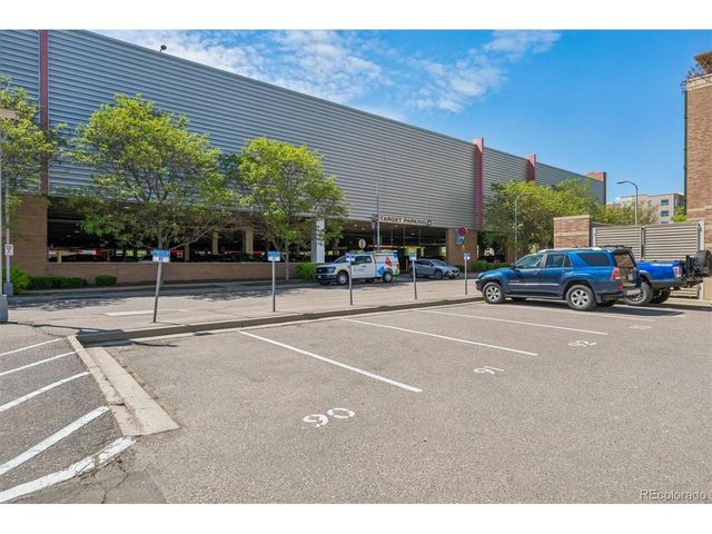 7220 W Bonfils Ln 210, Lakewood, CO 80226