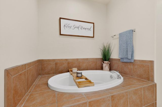5127 San Jorge Avenue NW, Albuquerque, NM 87120