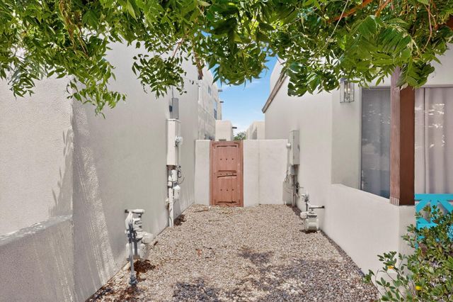 5127 San Jorge Avenue NW, Albuquerque, NM 87120