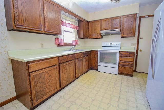17363 Mackinaw, Three Rivers, MI 49093