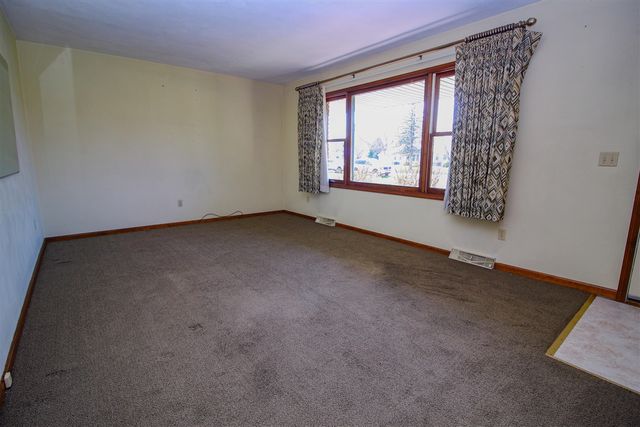 17363 Mackinaw, Three Rivers, MI 49093
