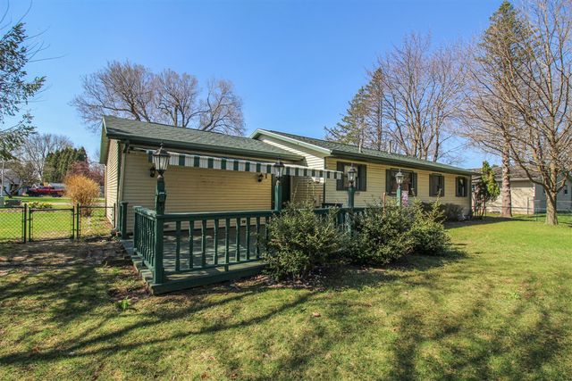 17363 Mackinaw, Three Rivers, MI 49093
