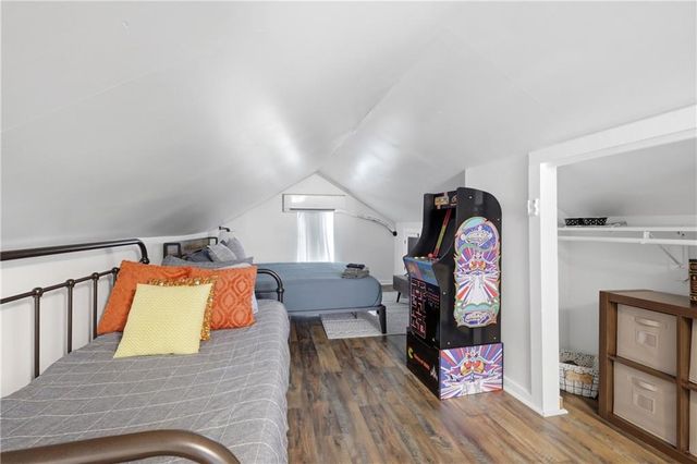 102 SW 2nd Street, Lee's Summit, MO 64063