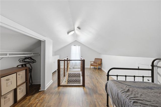 102 SW 2nd Street, Lee's Summit, MO 64063