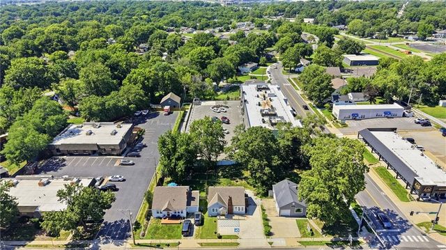 102 SW 2nd Street, Lee's Summit, MO 64063