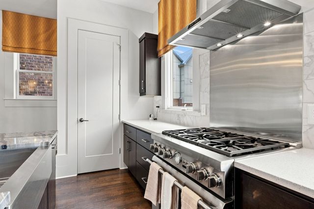 612 Monroe St, Nashville, TN 37208