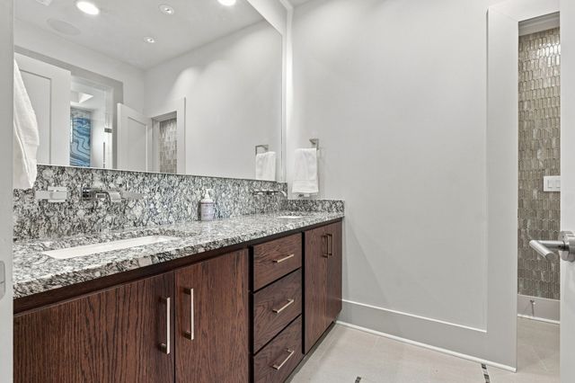 612 Monroe St, Nashville, TN 37208