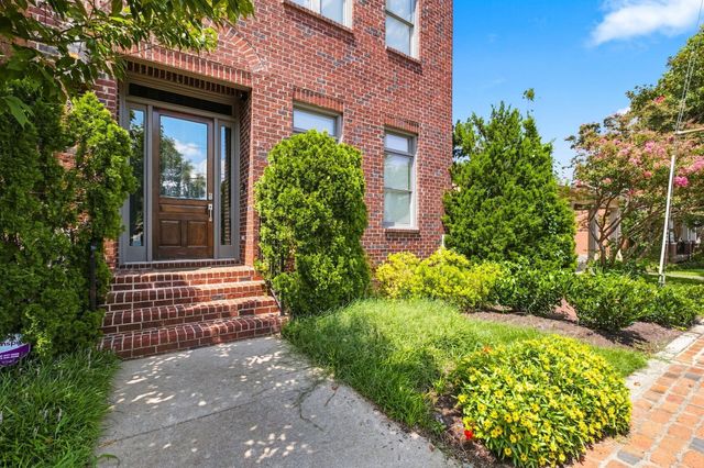 612 Monroe St, Nashville, TN 37208