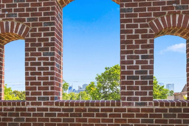 612 Monroe St, Nashville, TN 37208