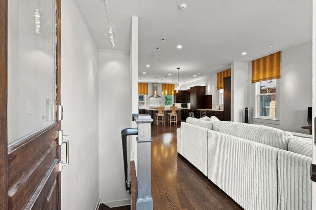 612 Monroe St, Nashville, TN 37208