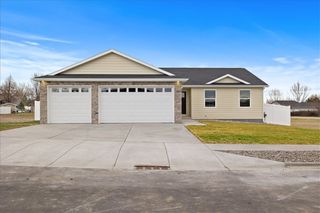 1013 Rochelle DRIVE, Laurel, MT 59044