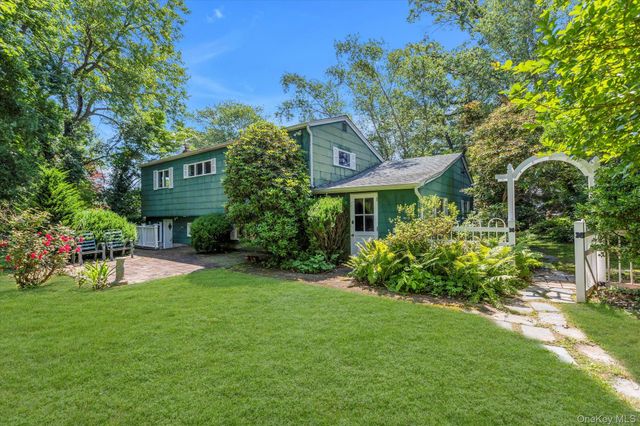 49 Thorney Avenue, Huntington Station, NY 11746